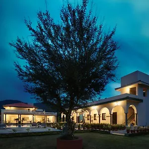 5* Resort Premkunj