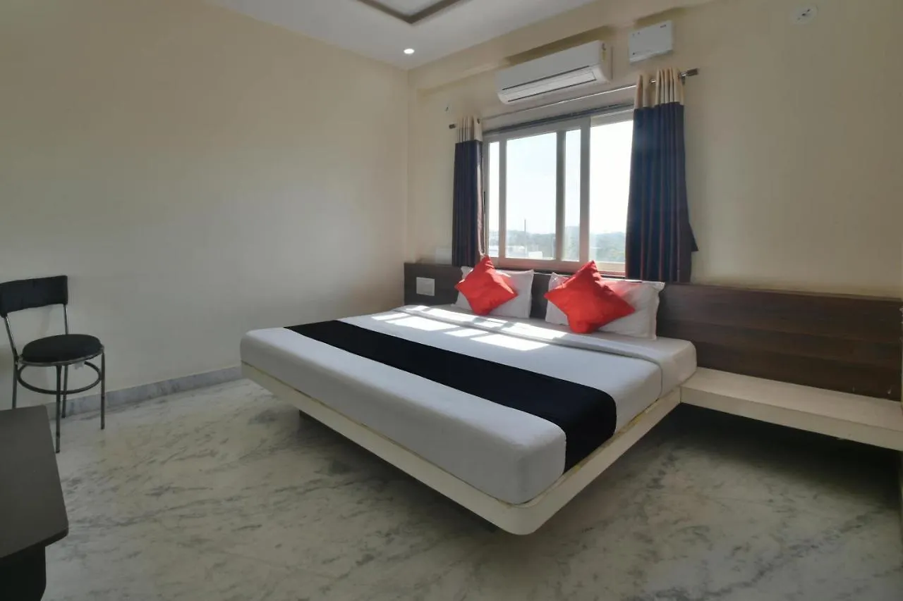 Oyo 70502 Mithila Palace Hotel &Restaurant Udaipur India